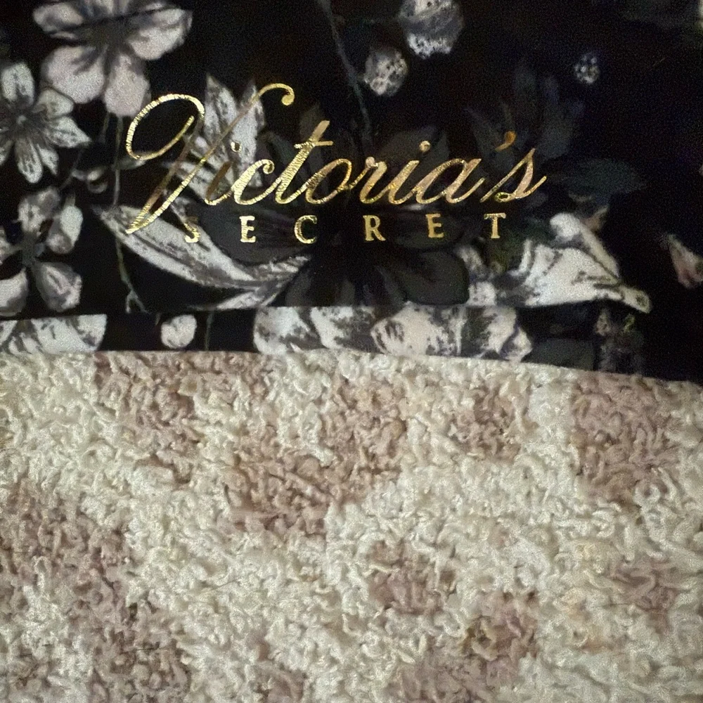 VS Floral Bralette - Picture 3 of 4